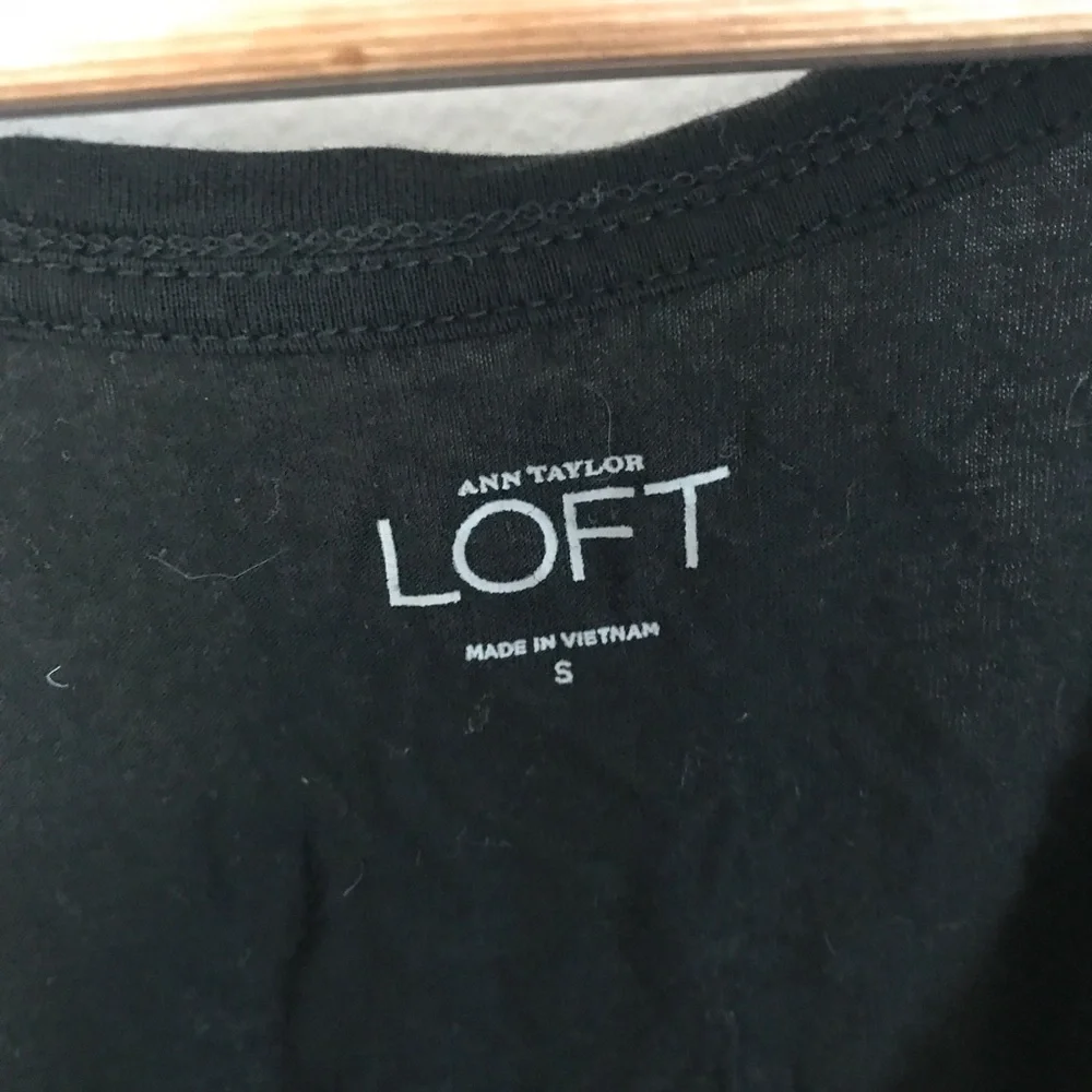 Loft Ruffle Front Tank Top - Picture 4 of 4